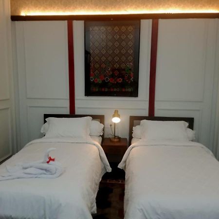 Mruyung Guest House Kota Lama Banyumas Mitra Reddoorz Exterior photo
